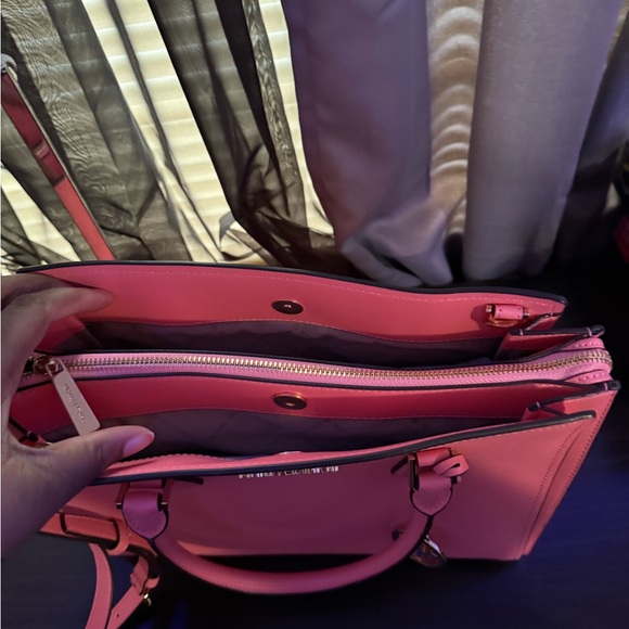 Michael Kors Hope Satchel - Picture 7 of 9